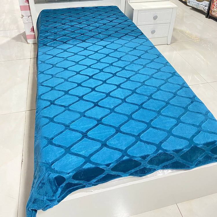 پتو مسافرتی مدل مخمل کد LOZI1 سایز 160x220 سانتی متر