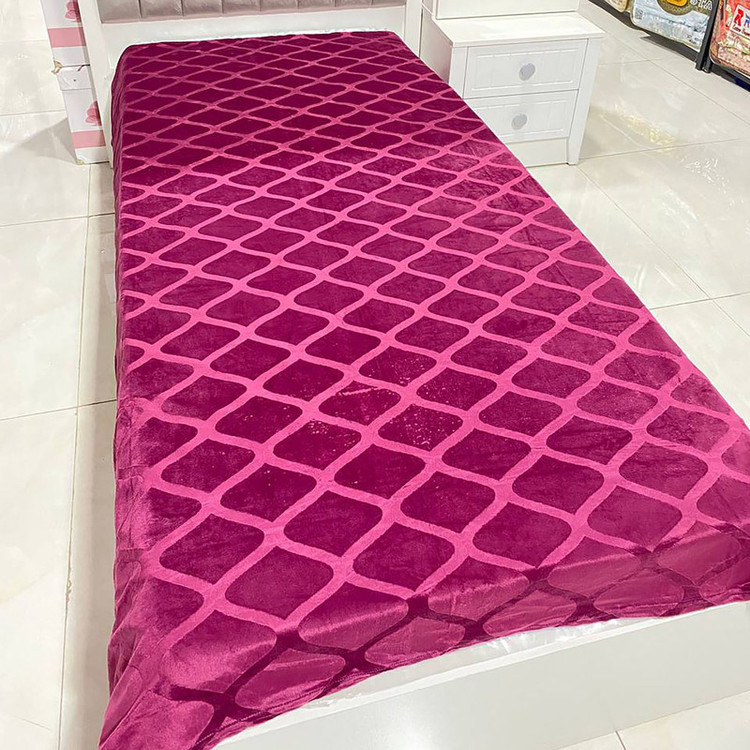 پتو مسافرتی مدل مخمل کد LOZI1 سایز 160x220 سانتی متر
